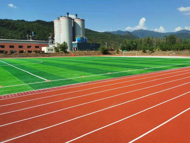 新国标塑胶跑道验收标准详解