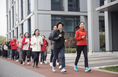 安全与世界同步东方雨虹运动地坪系统解决方案(图7)